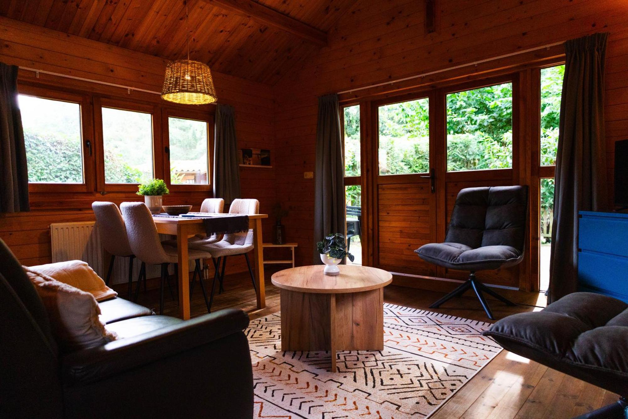 Sfeervolle Blokhut Met Fijne Buitenruimte @ Veluwe Epe Exteriör bild